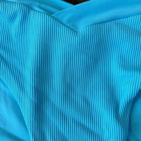 L* Space Bright Turquoise Ribbed V Cut Bikini Bottom Size XL - Picture 6 of 7